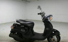 YAMAHA VINO 125 SE24