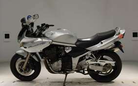 SUZUKI BANDIT 1200 S 2005 GV77A