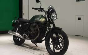 MOTO GUZZI V7 STONE 2015