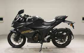 SUZUKI GIXXER 250 SF