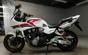 HONDA CB1300SB SUPER BOLDOR 2011 SC54