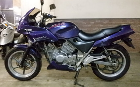 HONDA XELVIS MC25