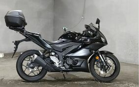 YAMAHA YZF-R3 2021 RH13J