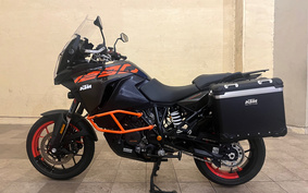 KTM 1290 SUPER ADVENTURE S 2021 V7940