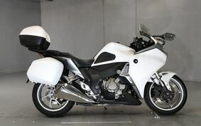 HONDA VFR1200F DCT 2010 SC63