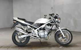 SUZUKI BANDIT 250 GJ77A