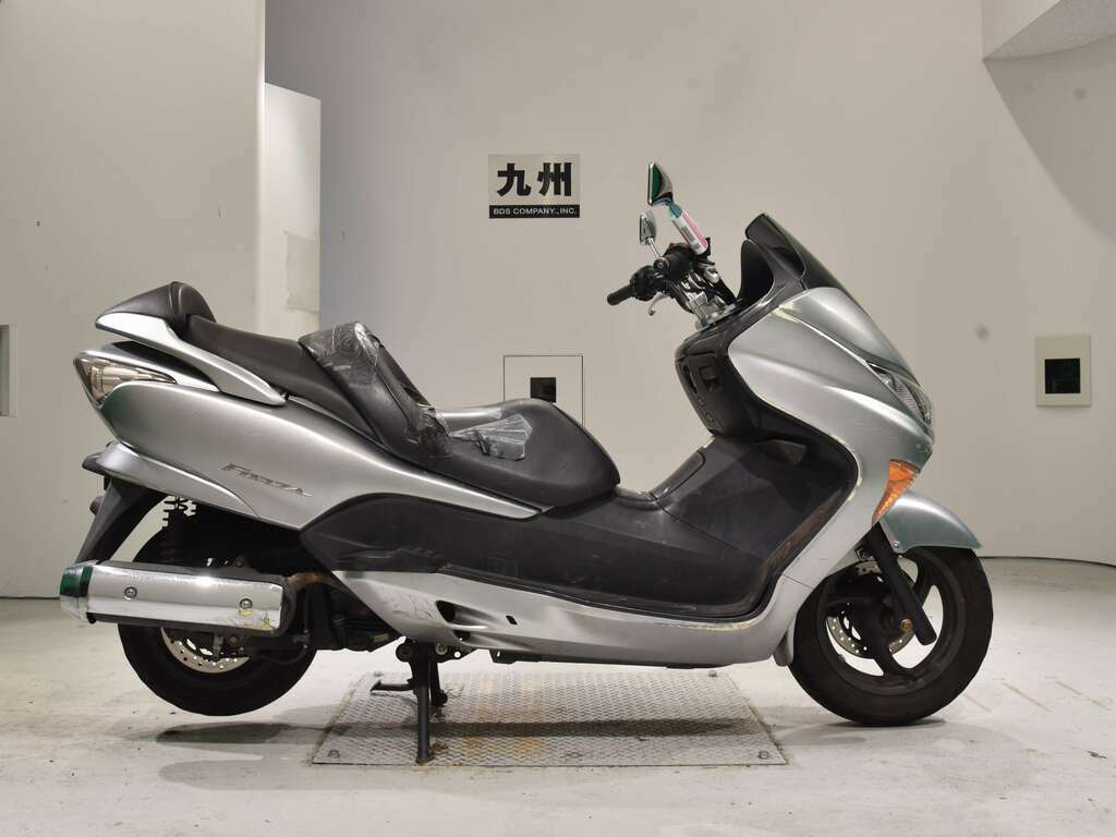 Honda forza z