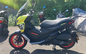 APRILIA SR GT200