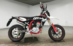 SWM  SM125Rファクトリー B201