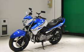 SUZUKI GSR250