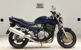 SUZUKI BANDIT 1200 2000 GV77A