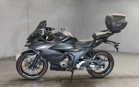 SUZUKI GIXXER 250 SF ED22B