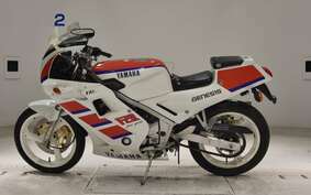 YAMAHA FZR250 2KR