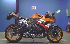 HONDA CBR600RR GEN 3 2008 PC40