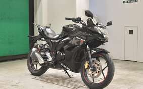 SUZUKI GIXXER 150 SF