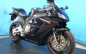 HONDA CBR1000RR 2004 SC57