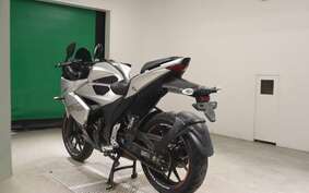 SUZUKI GIXXER 250 SF ED22B