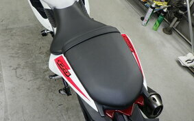 SUZUKI GSX-R125 DL33B