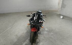 YAMAHA YZF-R6 2003 RJ06E