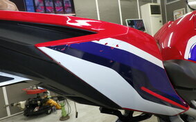 HONDA CBR250RR A MC51