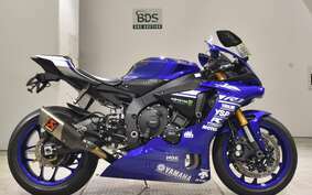 YAMAHA YZF-R1 2018