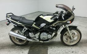 SUZUKI BANDIT 250 Limited GJ74A