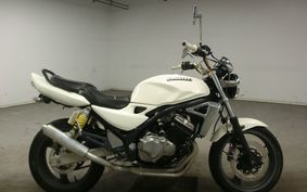 KAWASAKI BALIUS 250 Gen.2 2002 ZR250B