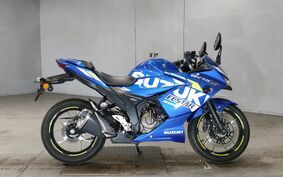 SUZUKI GIXXER 250 SF 不明