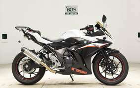 SUZUKI GSX250R DN11A