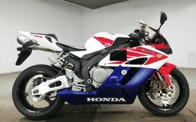 HONDA CBR1000RR 2004 SC57