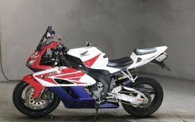 HONDA CBR1000RR 2004 SC57