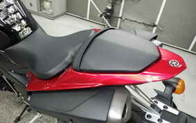 YAMAHA YZF-R1 2011