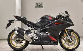 HONDA CBR250RR A MC51