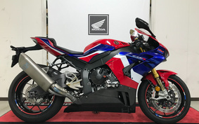 HONDA CBR1000RR R 2020 SC82