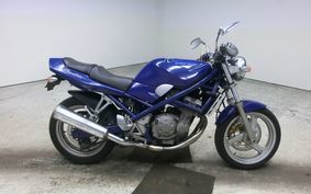 SUZUKI BANDIT 250 GJ74A