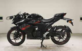 SUZUKI GIXXER 150 SF