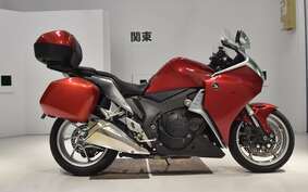 HONDA VFR1200F 2010 SC63