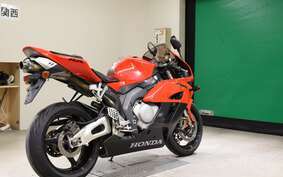 HONDA CBR1000RR 2005 SC57