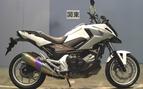 HONDA NC750X A 2016 RC90