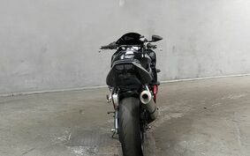 YAMAHA YZF-R6 2003 RJ06E