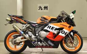 HONDA CBR1000RR 2004 SC57