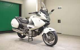 HONDA DEAUVILLE 680 2006 RC52