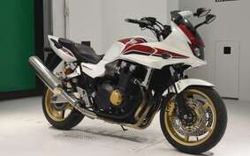 HONDA CB1300SB SUPER BOLDOR A 2013 SC54