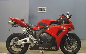 HONDA CBR1000RR 2006 SC57