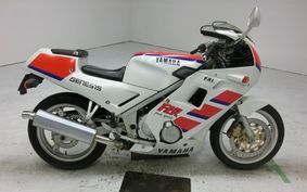 YAMAHA FZR250 2KR