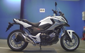 HONDA NC750X 2018 RC90