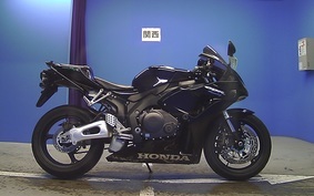 HONDA CBR1000RR 2006 SC57