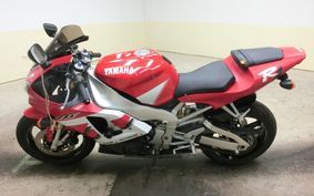 YAMAHA YZF-R1 2000 RN04