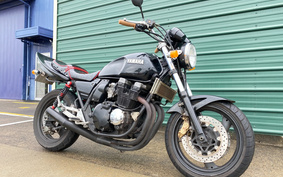 YAMAHA XJR400 1995 4HM