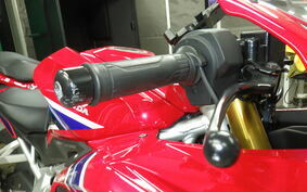 HONDA CBR250RR A MC51